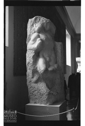 Lo Schiavo che si ridesta di Michelangelo Buonarroti