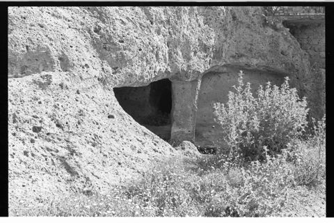 Una tomba della necropoli di Poggio Buco a Pitigliano