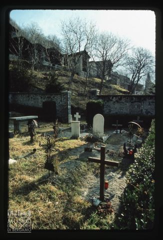 Il cimitero di Savogno