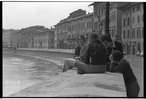 Ragazzi a Pisa