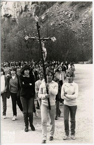 La processione del Gannariente in Val Bavona