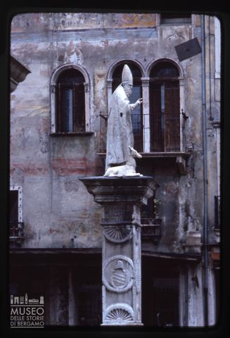 La statua di San Bassiano a Bassano del Grappa