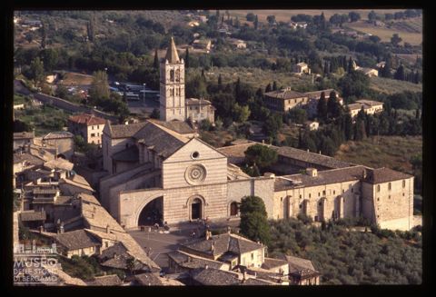 La Basilica di Santa Chiara ad Assisi