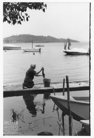 Scena di vita quotidiana sul Lago Trasimeno