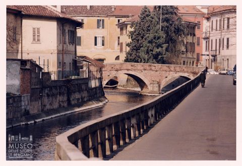 Scorcio di Monza nei pressi del Ponte di San Gerardino