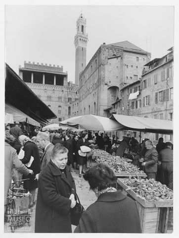 Mercato a Siena