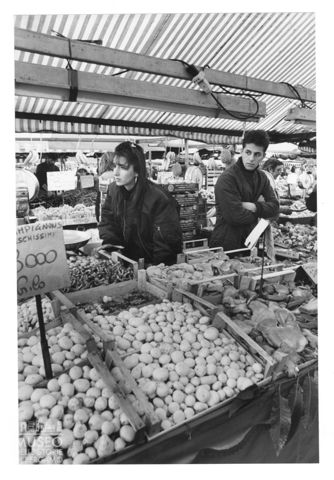 Scena di mercato a Torino