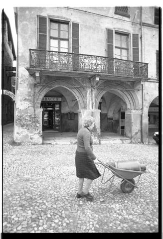 Scena di vita quotidiana ad Avigliana
