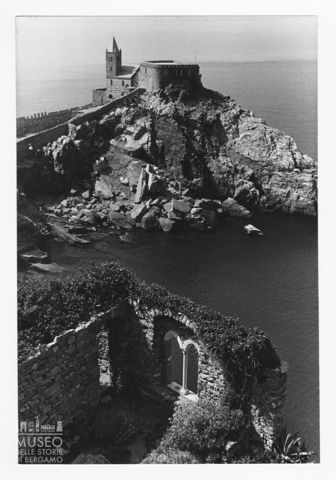 La chiesa di San Pietro sul promontorio di Portovenere