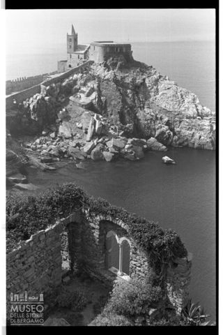 La chiesa di San Pietro sul promontorio di Portovenere