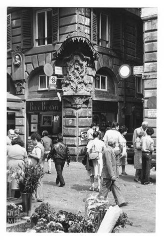 Scena di vita quotidiana a Genova