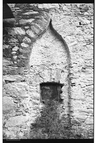 Particolare architettonico di una baita in Valchiavenna
