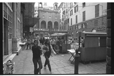 La piazza Banchi a Genova