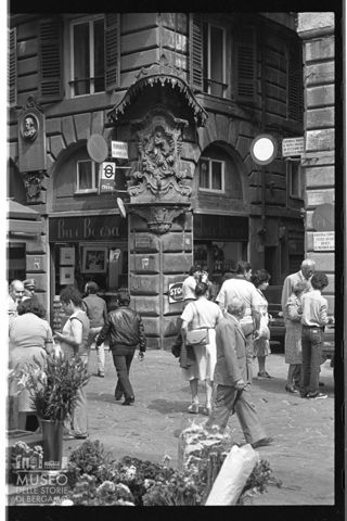 Scena di vita quotidiana a Genova