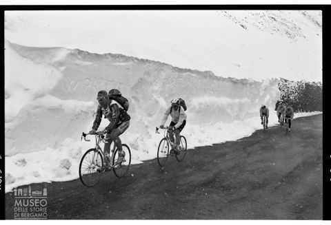 Il LXXVII Giro d'Italia del 1994 al Passo dello Stelvio