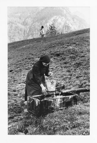 Scena di vita quotidiana a Caspoggio