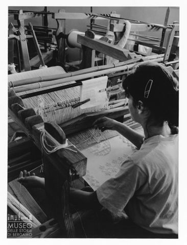 Laboratorio tessile artigianale della cooperativa 