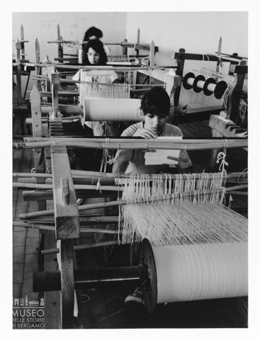 Laboratorio tessile artigianale della cooperativa 