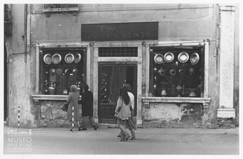 Scena di vita quotidiana a Bassano del Grappa