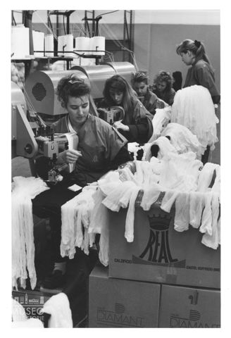 Interno del calzificio Real a Castel Goffredo