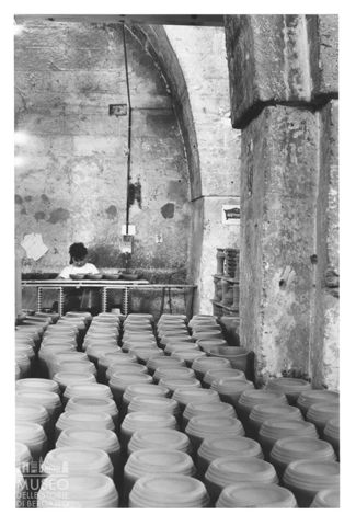 La bottega di ceramica di Oronzo Patronelli a Grottaglie