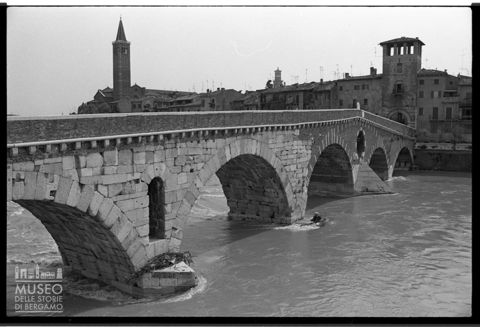 Il Ponte Pietra a Verona