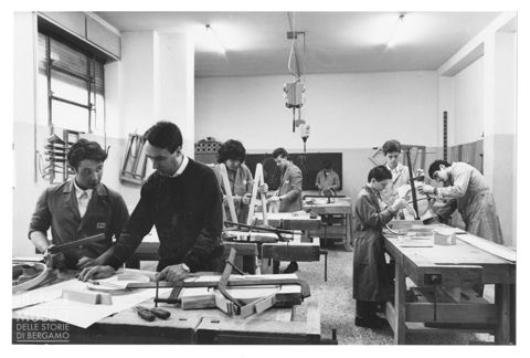 Scuola per artigiani a Cantù