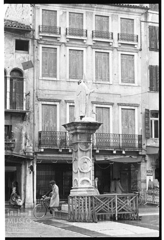 La statua di San Bassiano a Bassano del Grappa