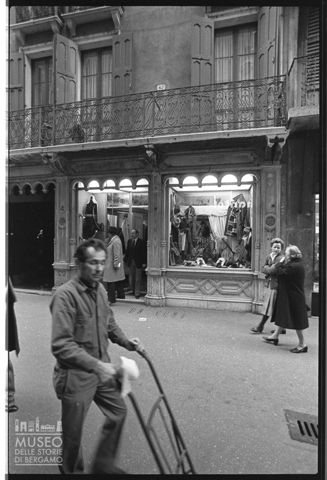 Scena di vita quotidiana a Verona