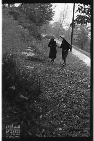 Scena di vita quotidiana in Valtellina