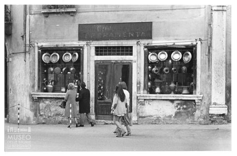 Scena di vita quotidiana a Bassano del Grappa