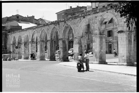 Scena di vita quotidiana a Sulmona