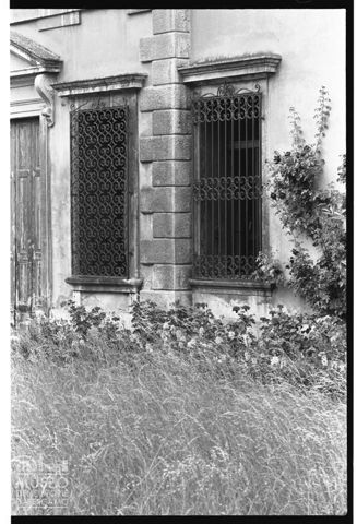 Particolare della facciata della Villa da Schio a Castelgomberto