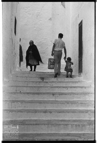 Scena di vita quotidiana a Ostuni