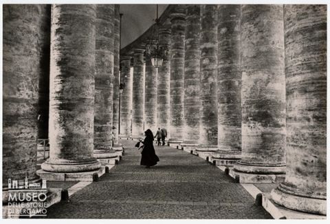 Il colonnato di San Pietro in Vaticano
