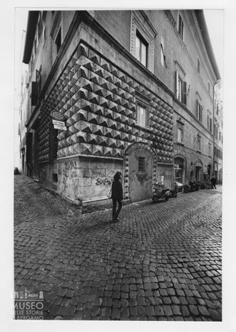 Il Palazzo Santacroce a Sant'Angelo a Roma