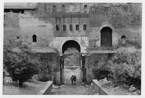 La Porta San Giovanni a Roma