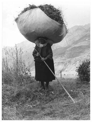Ritratto di contadina a Cogne