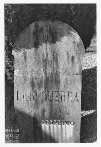 Lapide nel cimitero di Zagonara