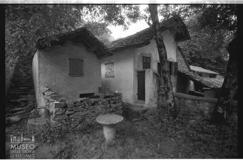 Crotti a Villa di Chiavenna