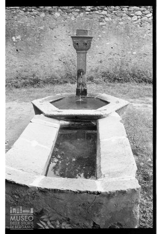 Fontana a Chiavenna