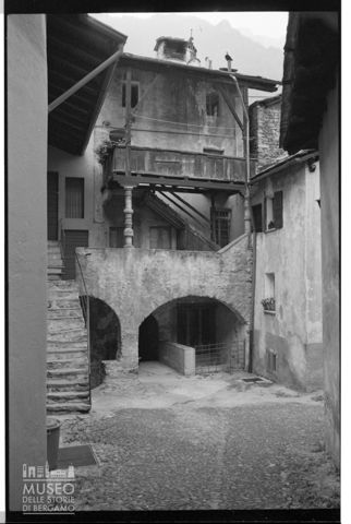 Corte interna di una casa di Chiavenna