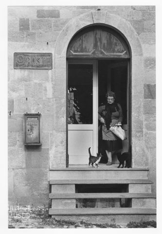 Scena di vita quotidiana a Vigoleno