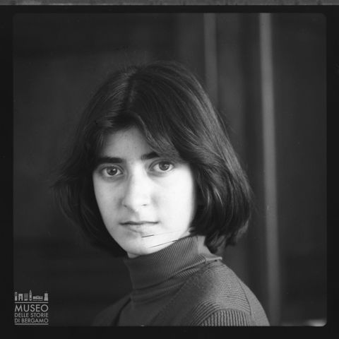 Ritratto di Marta Merisio nella propria abitazione a Bergamo