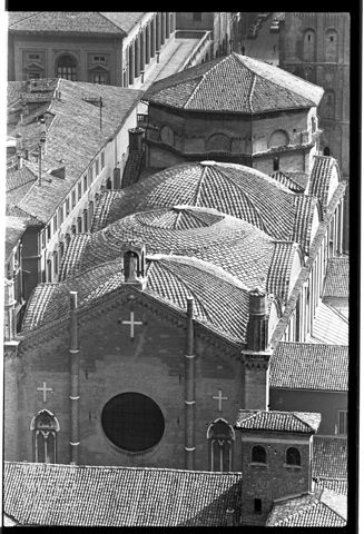 La basilica di San Giacomo Maggiore a Bologna