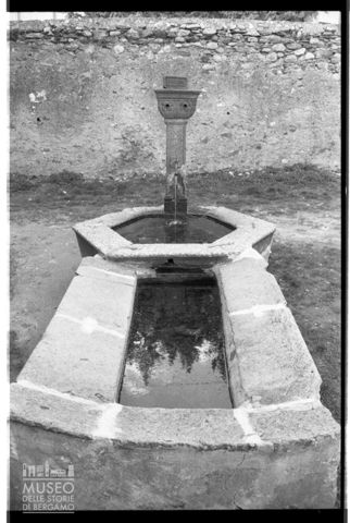 Fontana a Chiavenna
