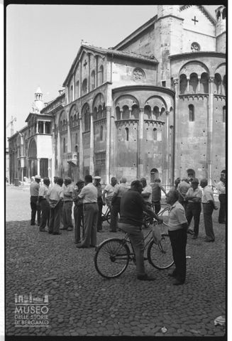 Il fianco del Duomo di Modena