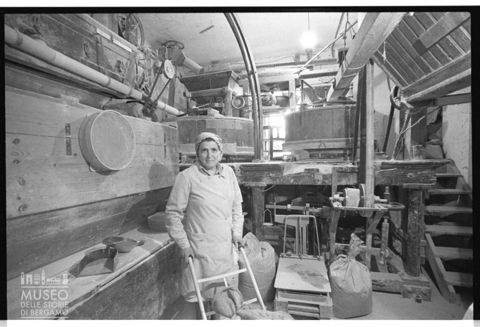 Ritratto di mugnaia a Teglio