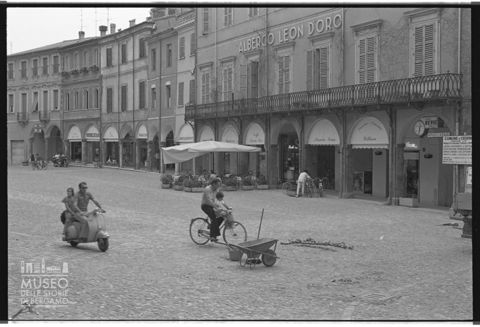 La piazza del Popolo a Cesena