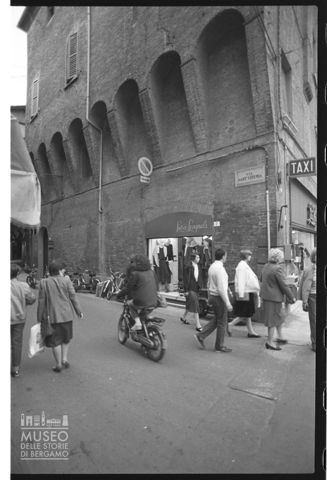 La via Sant'Eufemia a Modena